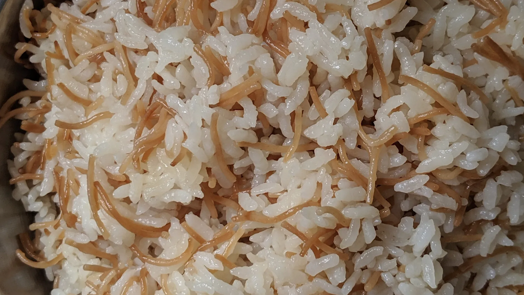 Kushari & Grill | restaurant | 321 Boston Ave, Medford, MA 02155, USA | 7818741536 OR +1 781-874-1536