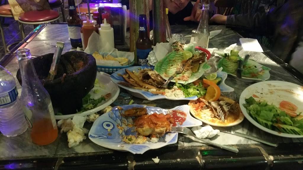 Mariscos La Doña | restaurant | 2201 San Pedro St, Los Angeles, CA 90011, USA | 3236367086 OR +1 323-636-7086