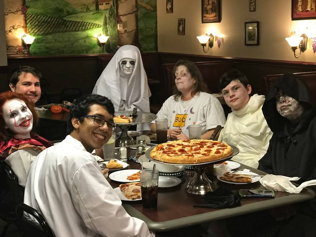 Soprano Italian Restaurant | restaurant | 12588 Warwick Blvd, Newport News, VA 23606, USA | 7579302359 OR +1 757-930-2359