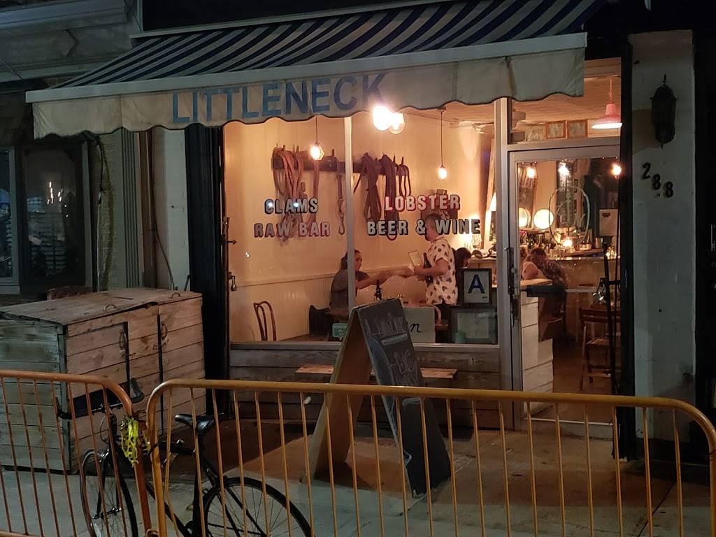 Littleneck | restaurant | 288 3rd Ave, Brooklyn, NY 11215, USA | 7185221921 OR +1 718-522-1921