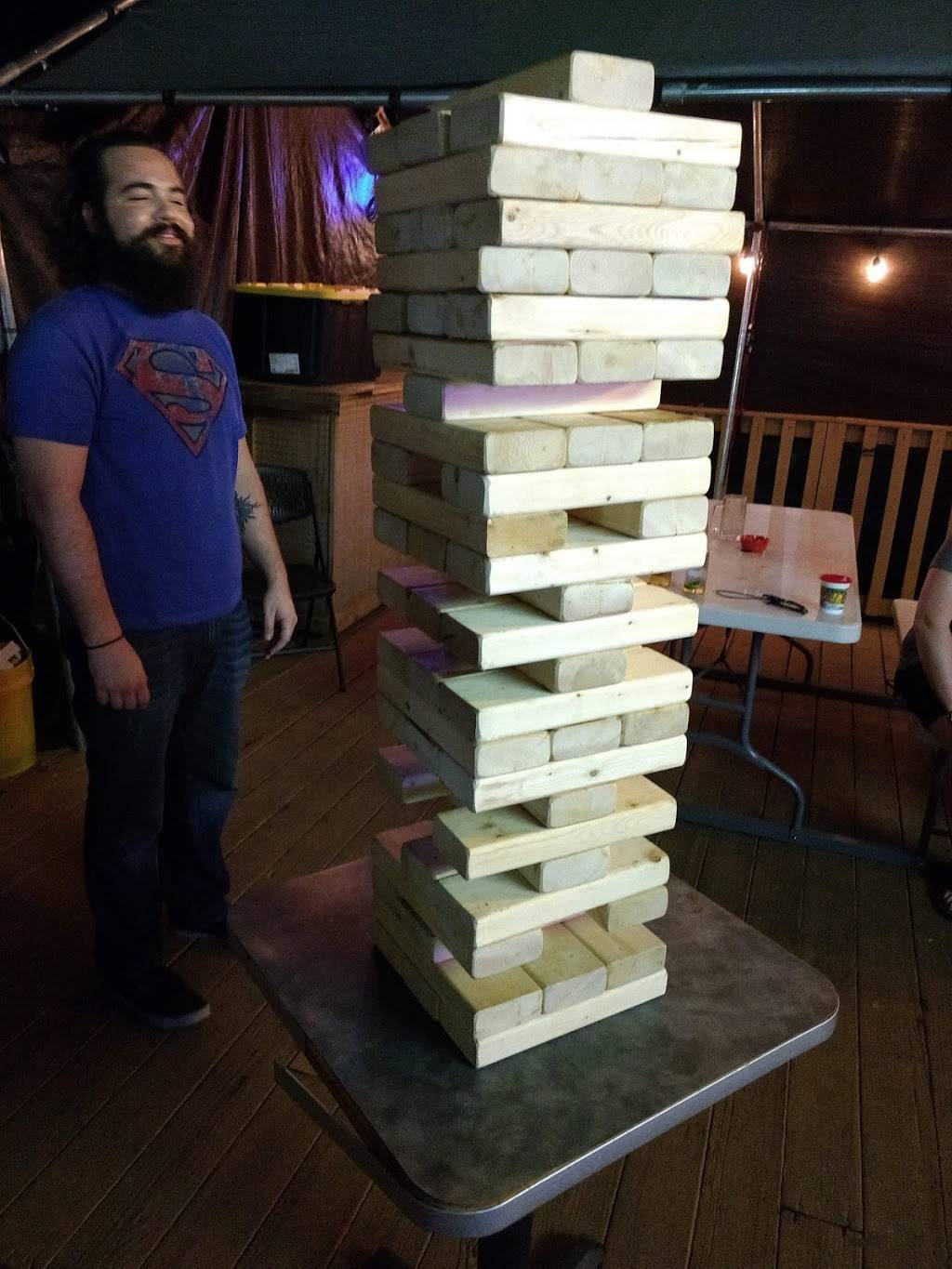 The Wild Hawg | restaurant | 4141 US Highway 27 North, Sebring, FL 33870, USA | 8634515590 OR +1 863-451-5590