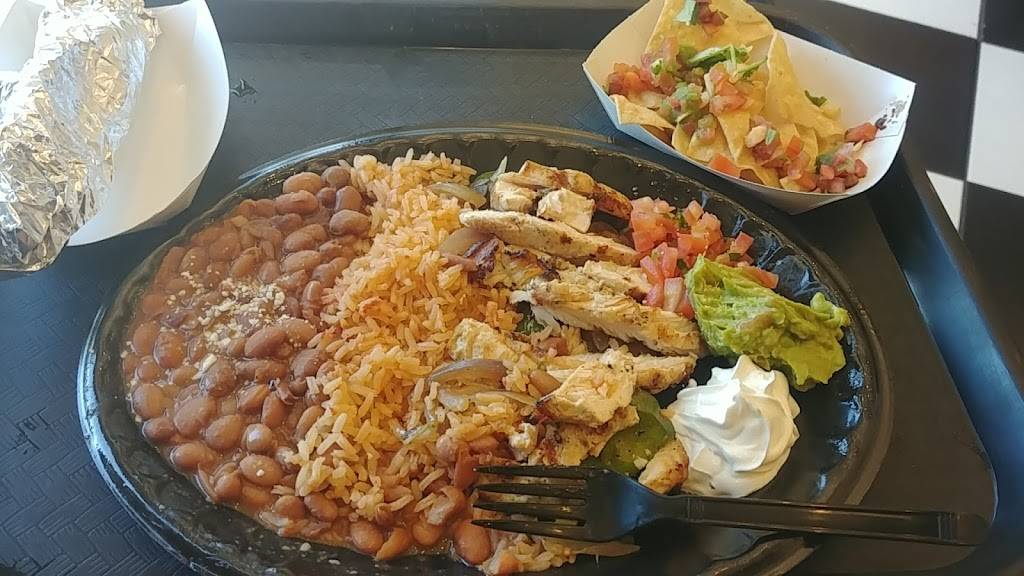 Baja Fresh Mexican Grill | restaurant | 302 King Farm Blvd Ste 150, Rockville, MD 20850, USA | 2406833907 OR +1 240-683-3907