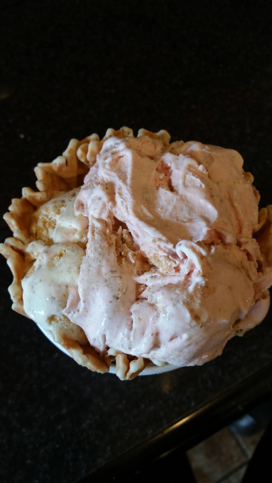 Cold Stone Creamery | bakery | 25 Mamaroneck Ave, White Plains, NY 10601, USA | 9142200160 OR +1 914-220-0160