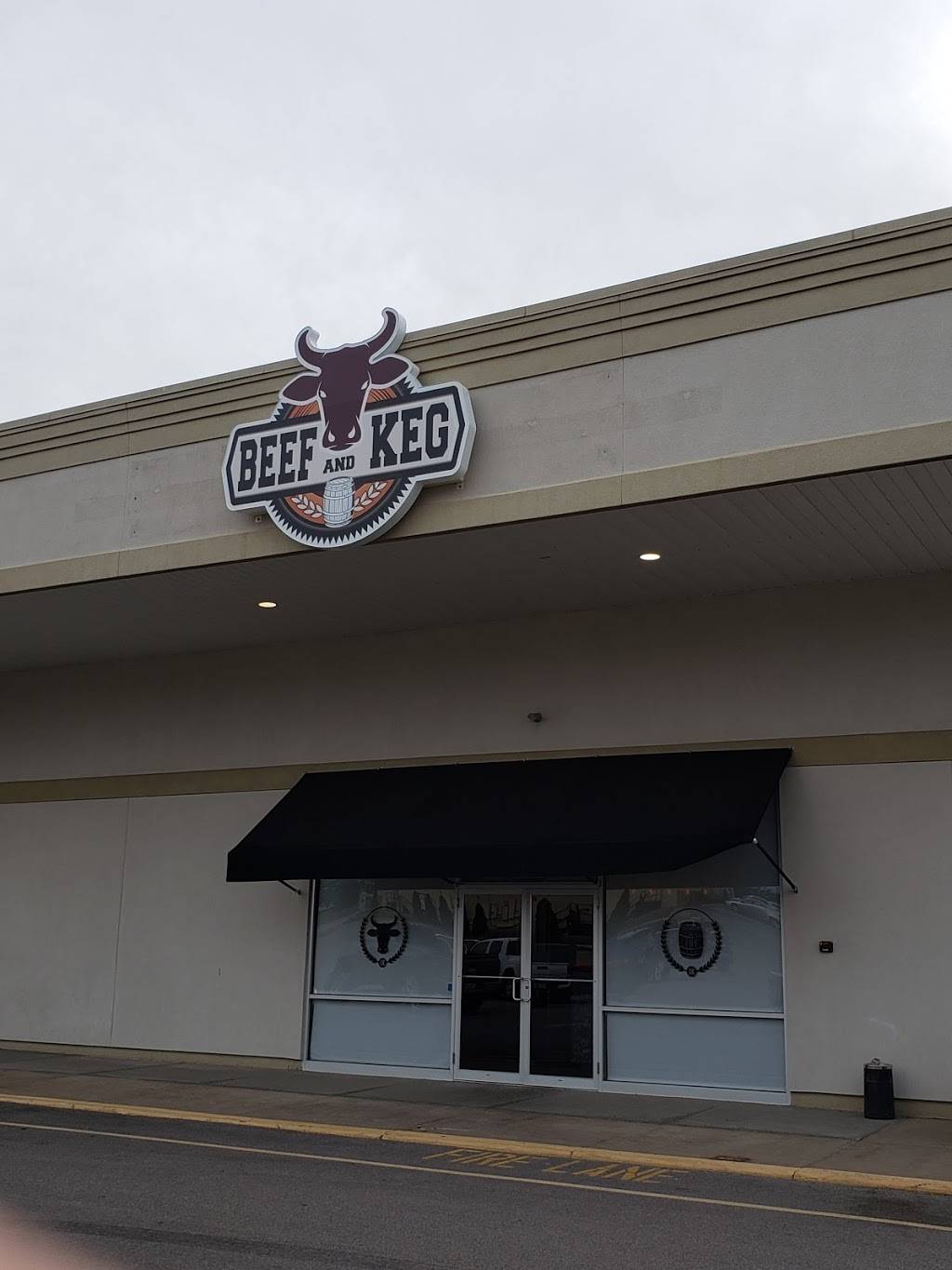 Beef and Keg | restaurant | 7334 Market St, Youngstown, OH 44512, USA | 3307588262 OR +1 330-758-8262