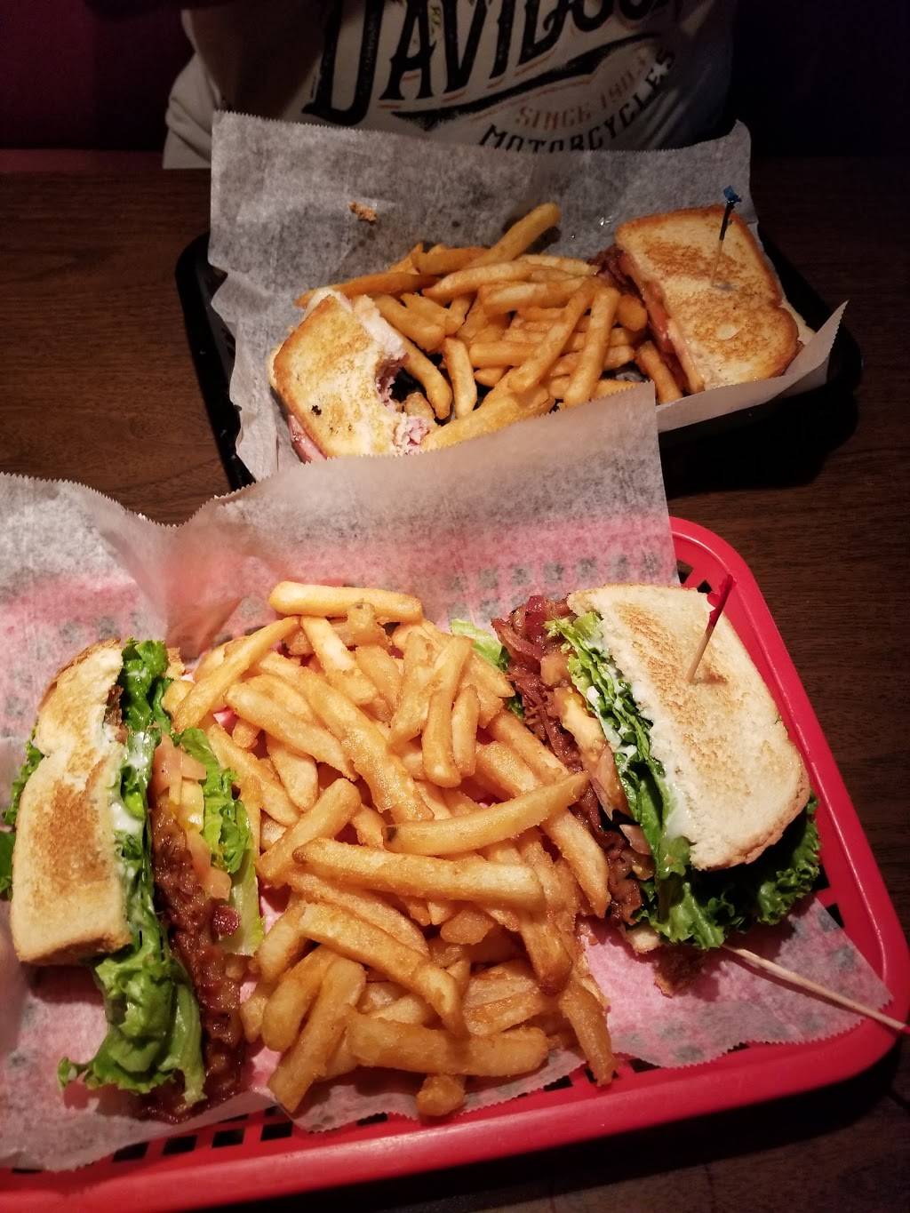 Grahams Beach Grill | restaurant | 5920 N Atlantic Ave, Cocoa Beach, FL 32931, USA | 3217837000 OR +1 321-783-7000