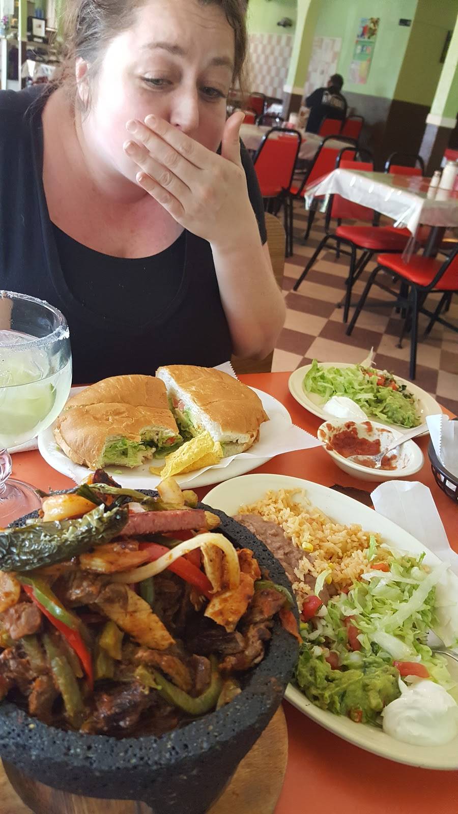 Betos Restaurant #2 | restaurant | 3306 Oak Springs Dr, Austin, TX 78721, USA | 5125244179 OR +1 512-524-4179