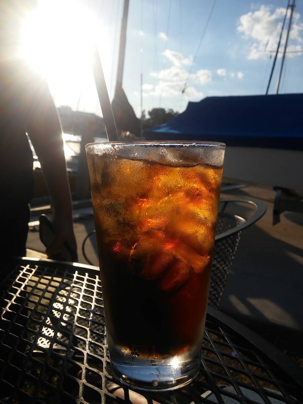 Kenosha Yacht Club | restaurant | 5130 4th Ave, Kenosha, WI 53140, USA | 2626522320 OR +1 262-652-2320