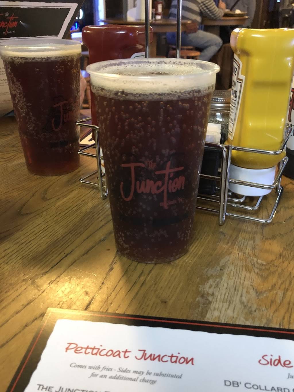 The Junction | restaurant | 12804 Santa Fe Trail Dr, Lenexa, KS 66215, USA | 9133033665 OR +1 913-303-3665