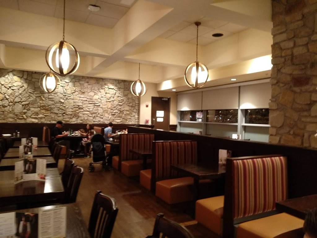 carrabbas italian grill | restaurant | WASHINGTON DULLES INTERNATIONAL AIRPORT, Dulles, VA 20166, USA | 7035724688 OR +1 703-572-4688