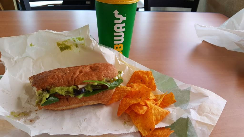 Subway Restaurants | restaurant | 8507 McCullough Avenue, 11 North Star Square Suite D, San Antonio, TX 78216, USA | 2103770918 OR +1 210-377-0918