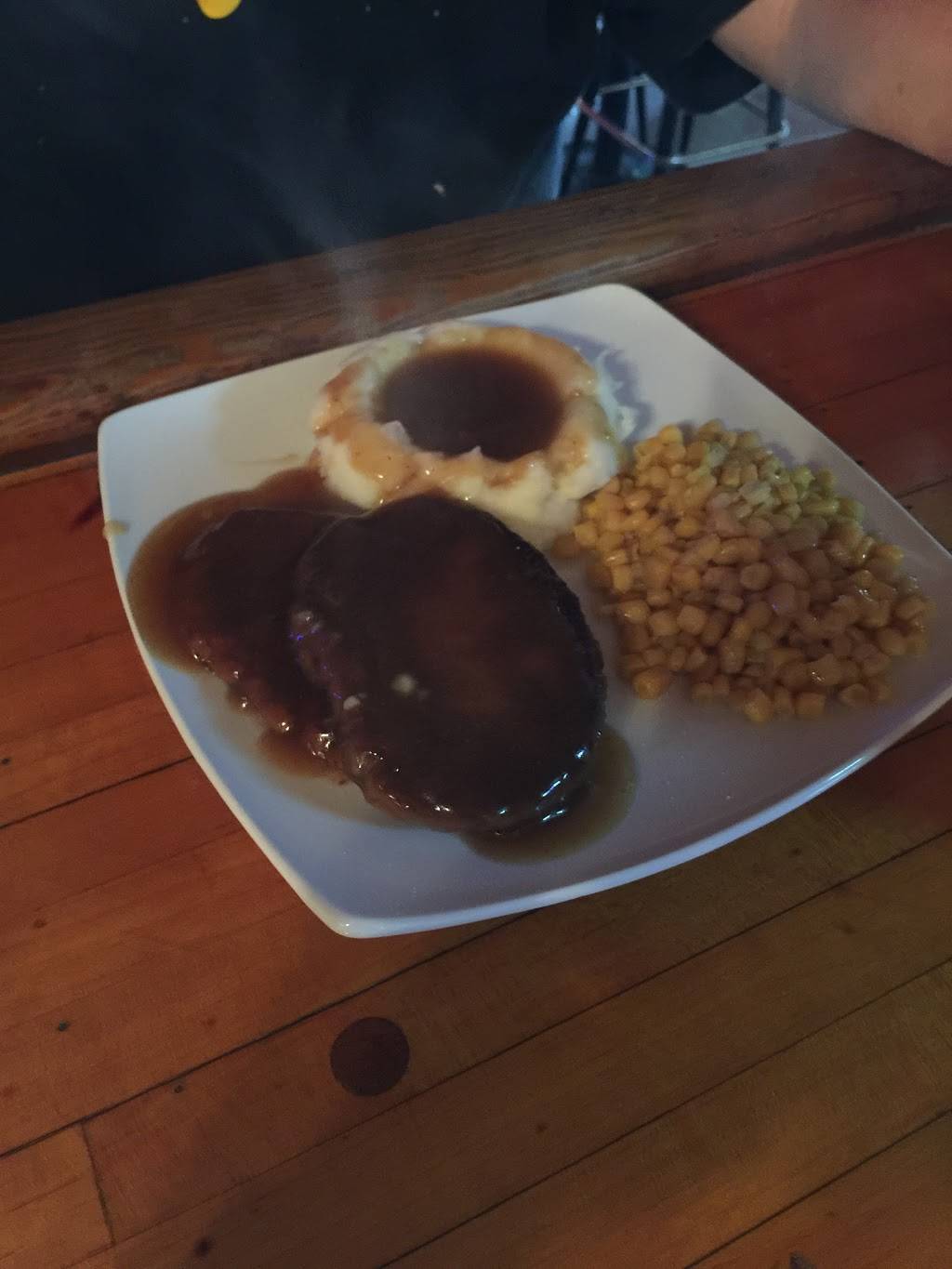 D Js Place | restaurant | 203 N Main St, Milan, IN 47031, USA | 8126549206 OR +1 812-654-9206