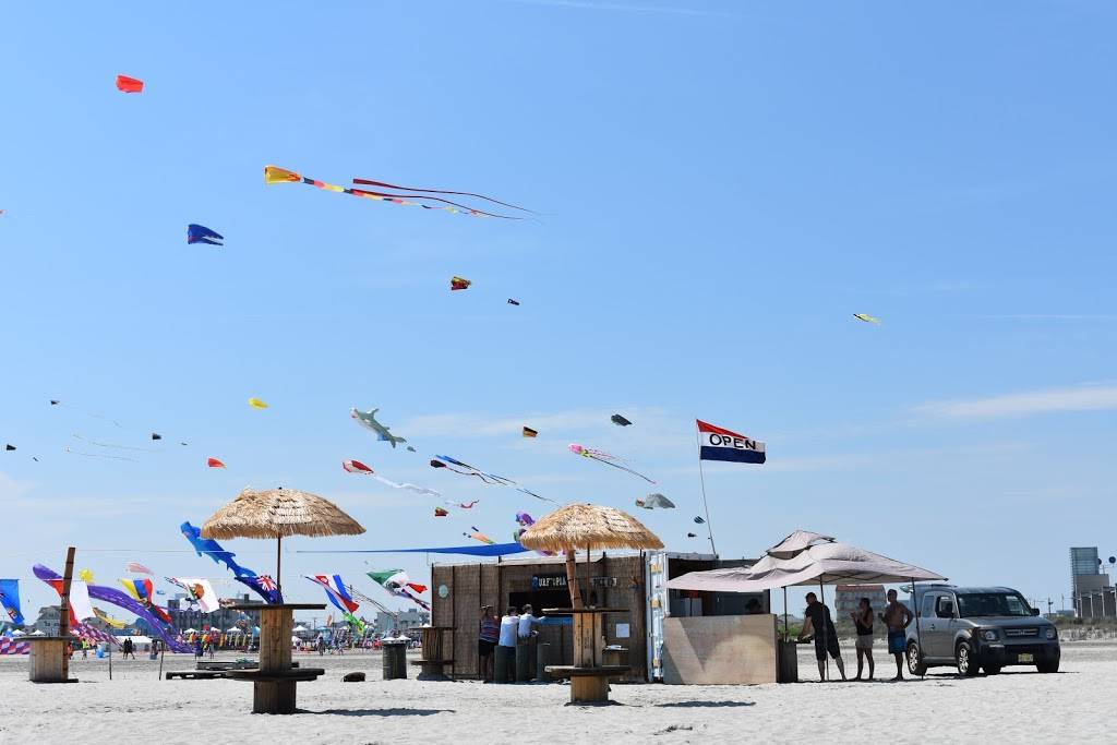 The Surftopia | restaurant | Burk Avenue Beach, Wildwood, NJ 08260, USA | 2156801432 OR +1 215-680-1432