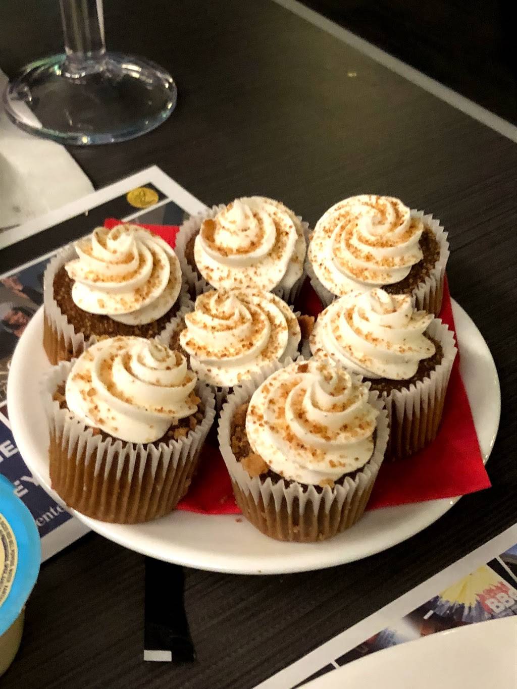 Dallas BBQ | restaurant | 89-14 Parsons Blvd, Jamaica, NY 11432, USA | 7182157300 OR +1 718-215-7300