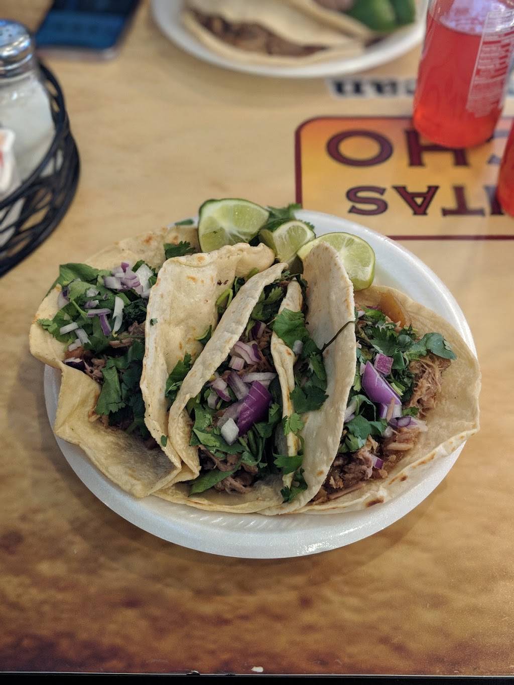 Don Lucho Restaurant | restaurant | 565 W Lincoln Ave, Milwaukee, WI 53207, USA | 4146431744 OR +1 414-643-1744