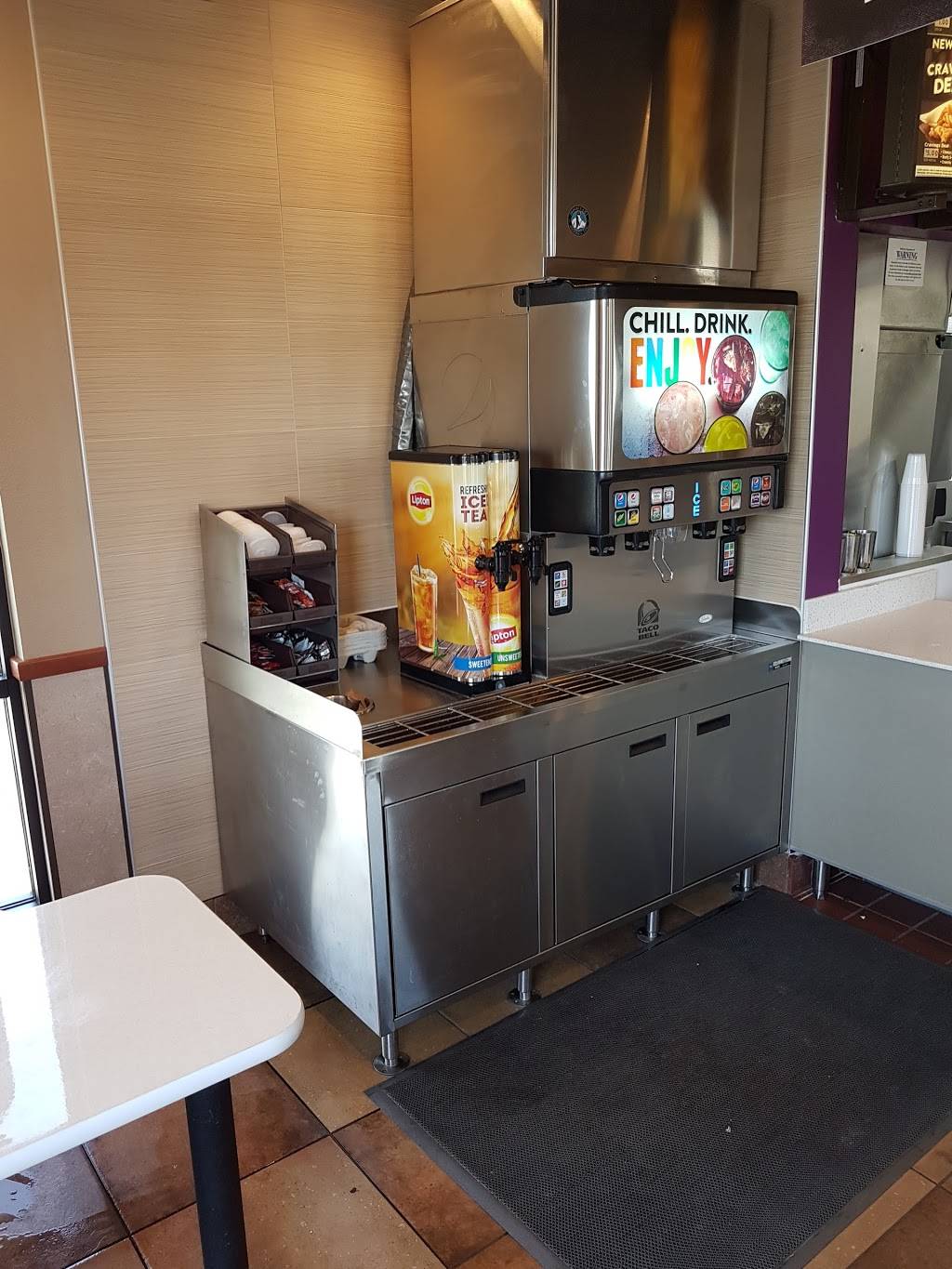 Taco Bell | meal takeaway | 12900 Vanowen St, North Hollywood, CA 91605, USA | 8185032737 OR +1 818-503-2737