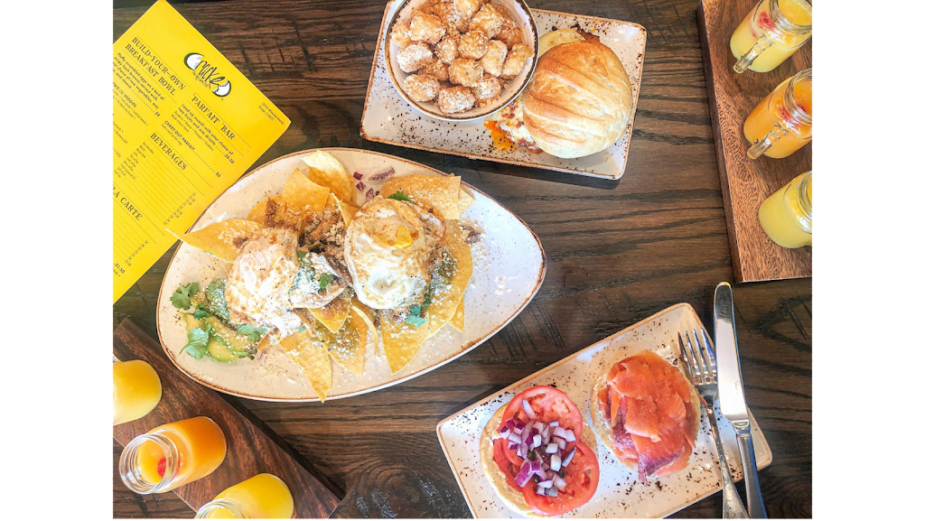 Cracked on Milwaukee | restaurant | 1359 N Milwaukee Ave, Chicago, IL 60622, USA | 3129892247 OR +1 312-989-2247