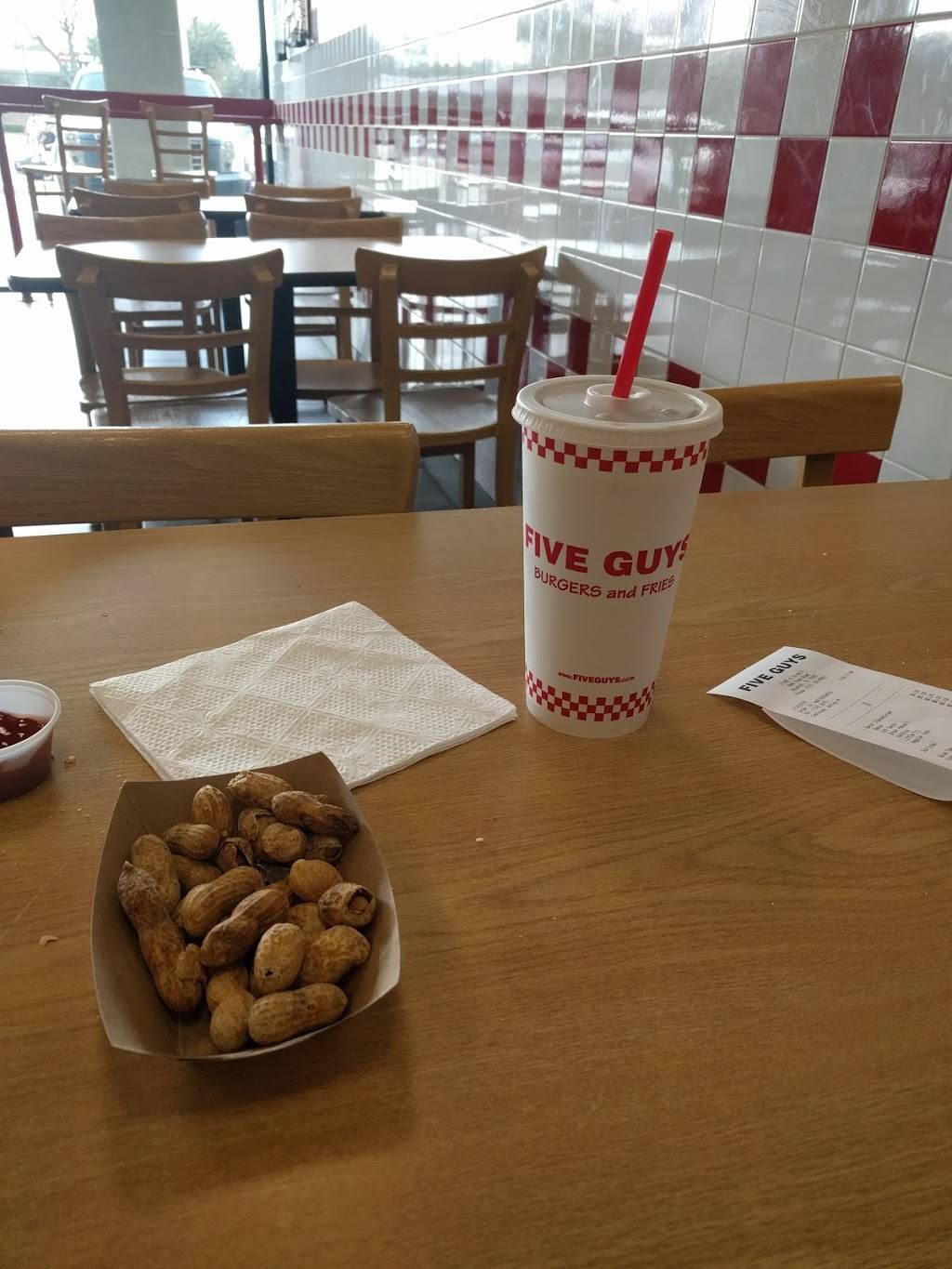 Five Guys | meal takeaway | 1645 S Voss Rd, Houston, TX 77057, USA | 7137835550 OR +1 713-783-5550