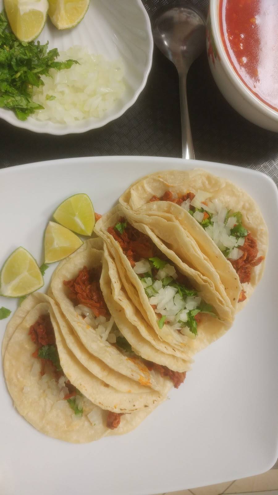 Crazy Chicken | restaurant | 29 Talbot St E, Leamington, ON N8H 1L1, Canada | 5199914045 OR +1 519-991-4045