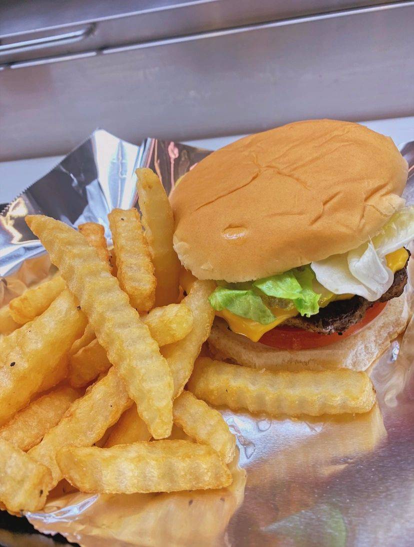 Blue Grill Barbeque | restaurant | 1845 B Nashville Pike, Gallatin, TN 37066, USA | 6156754818 OR +1 615-675-4818