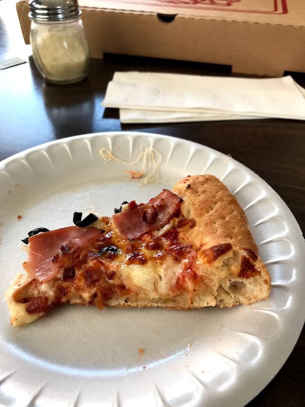 Chef Charles’ | restaurant | 147 River St, Elk Rapids, MI 49629, USA | 2312648901 OR +1 231-264-8901