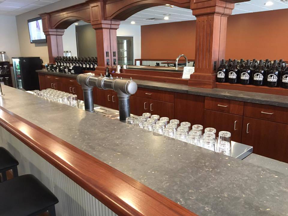 ShinyTop Brewing | restaurant | 520 Central Ave, Fort Dodge, IA 50501, USA | 5153028055 OR +1 515-302-8055