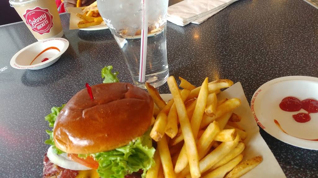 Johnny Rockets | restaurant | 1689 Arden Way Space 1106, Sacramento, CA 95815, USA | 9165649567 OR +1 916-564-9567