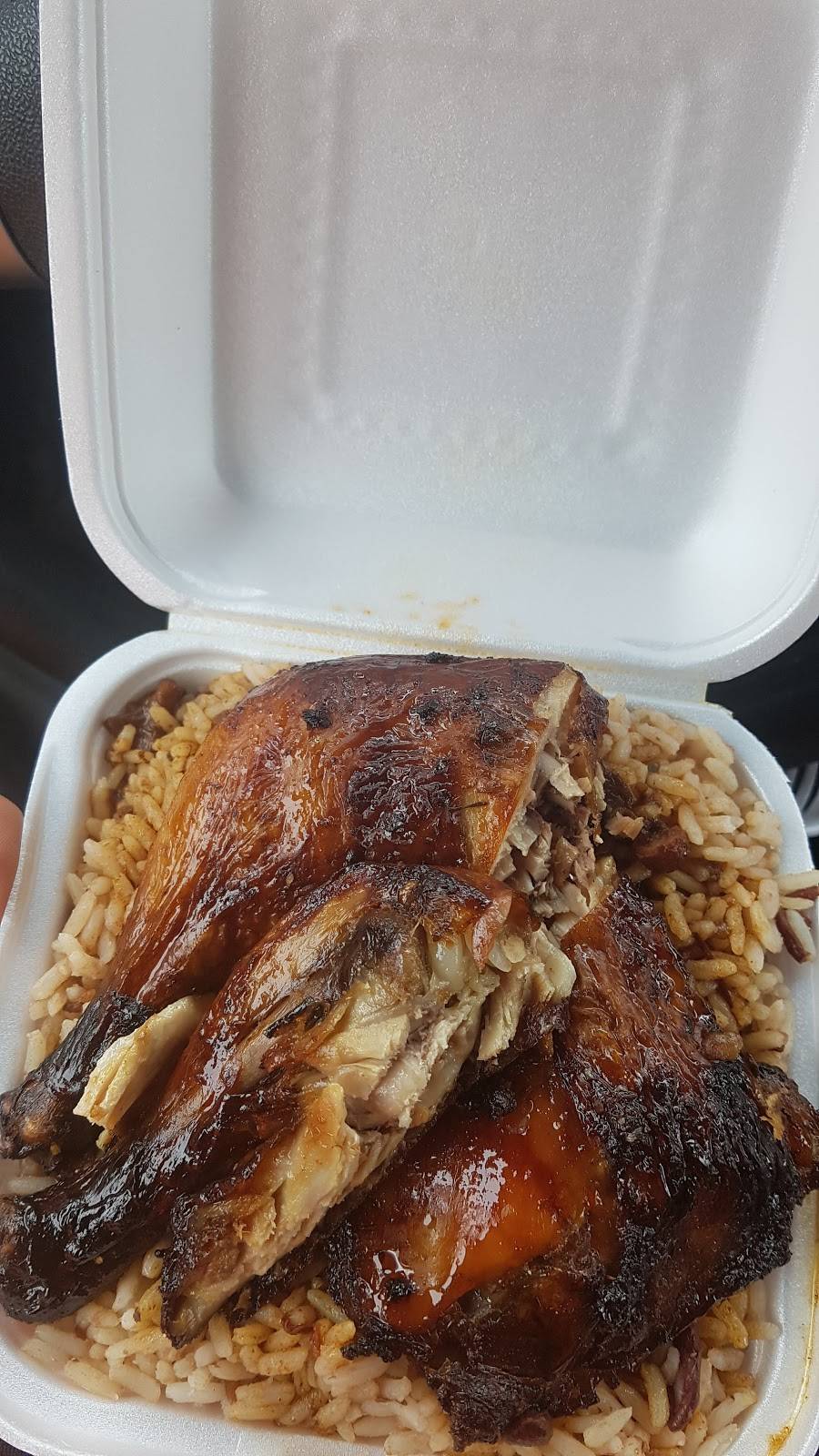 Ninas Tropical Island Caribbean Restaurant | restaurant | 20 Rivermede Rd, Concord, ON L4K 3N3, Canada | 9056698301 OR +1 905-669-8301