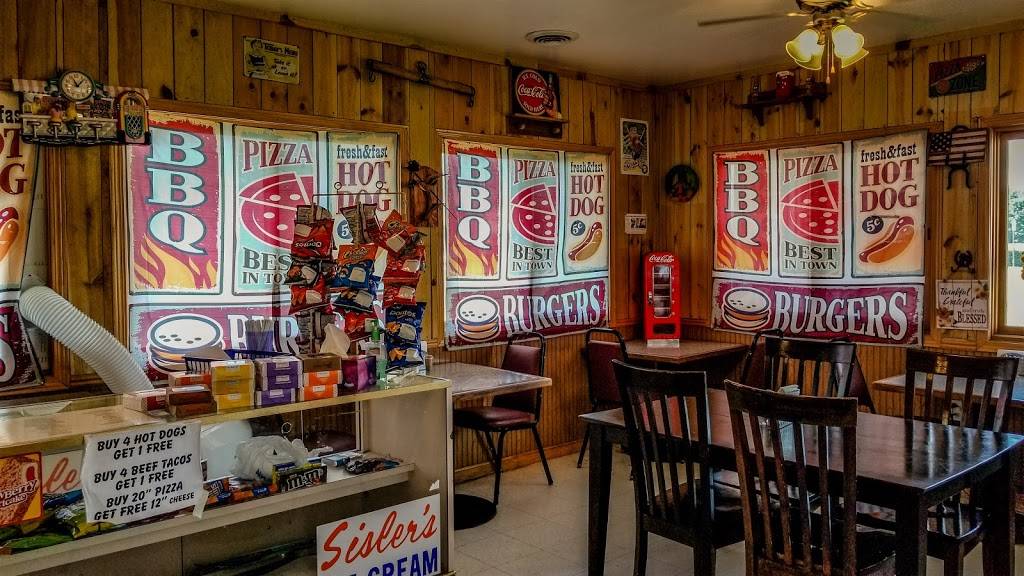 G Dogs | restaurant | 303 N Main St, Ohio, IL 61349, USA | 8153100899 OR +1 815-310-0899