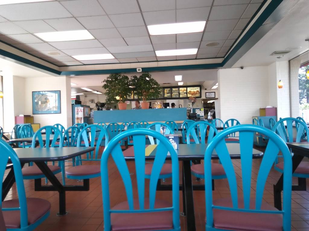 Arbys | restaurant | 12035 NE Halsey St, Portland, OR 97220, USA | 5032535908 OR +1 503-253-5908