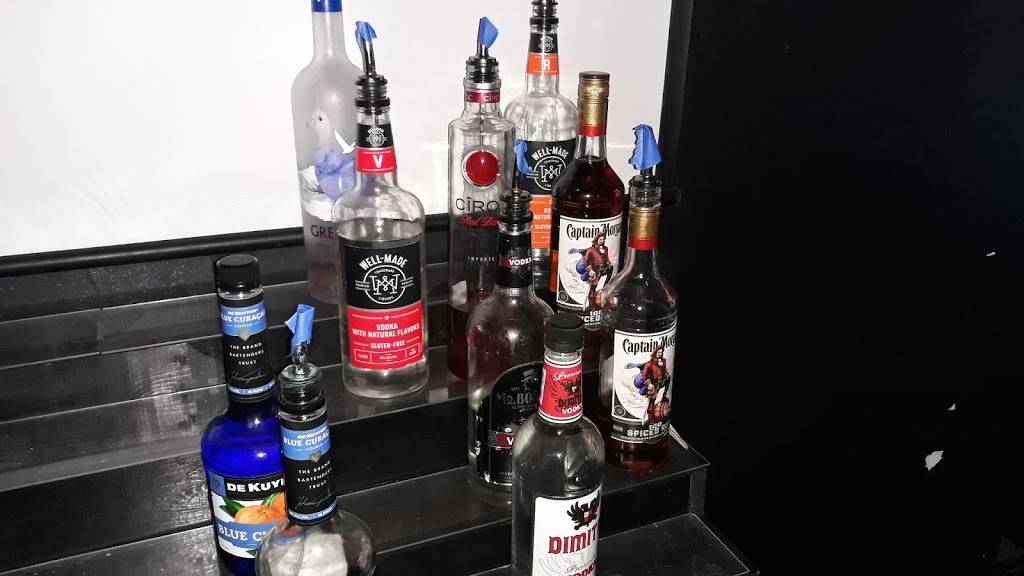 Buddies Bar & Grille | restaurant | 1165, 3740 Lafayette Rd, Indianapolis, IN 46222, USA | 3176613261 OR +1 317-661-3261