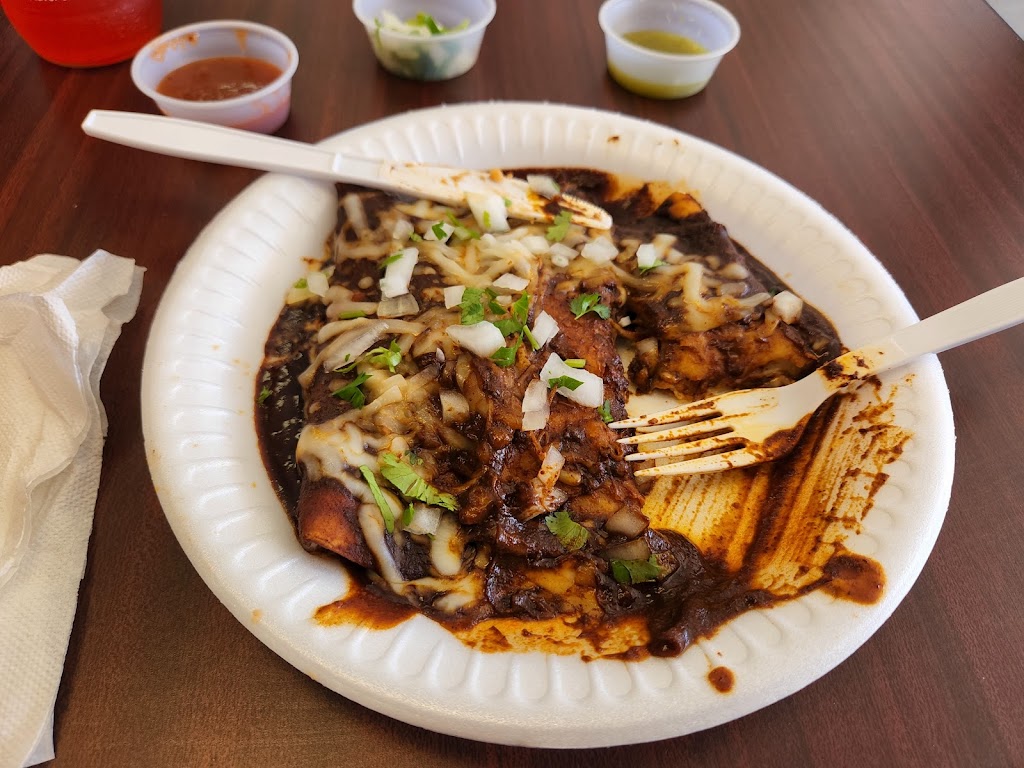 Tacos La Pasadita | restaurant | 215 E Main St, Green River, UT 84525, USA | 4355648159 OR +1 435-564-8159