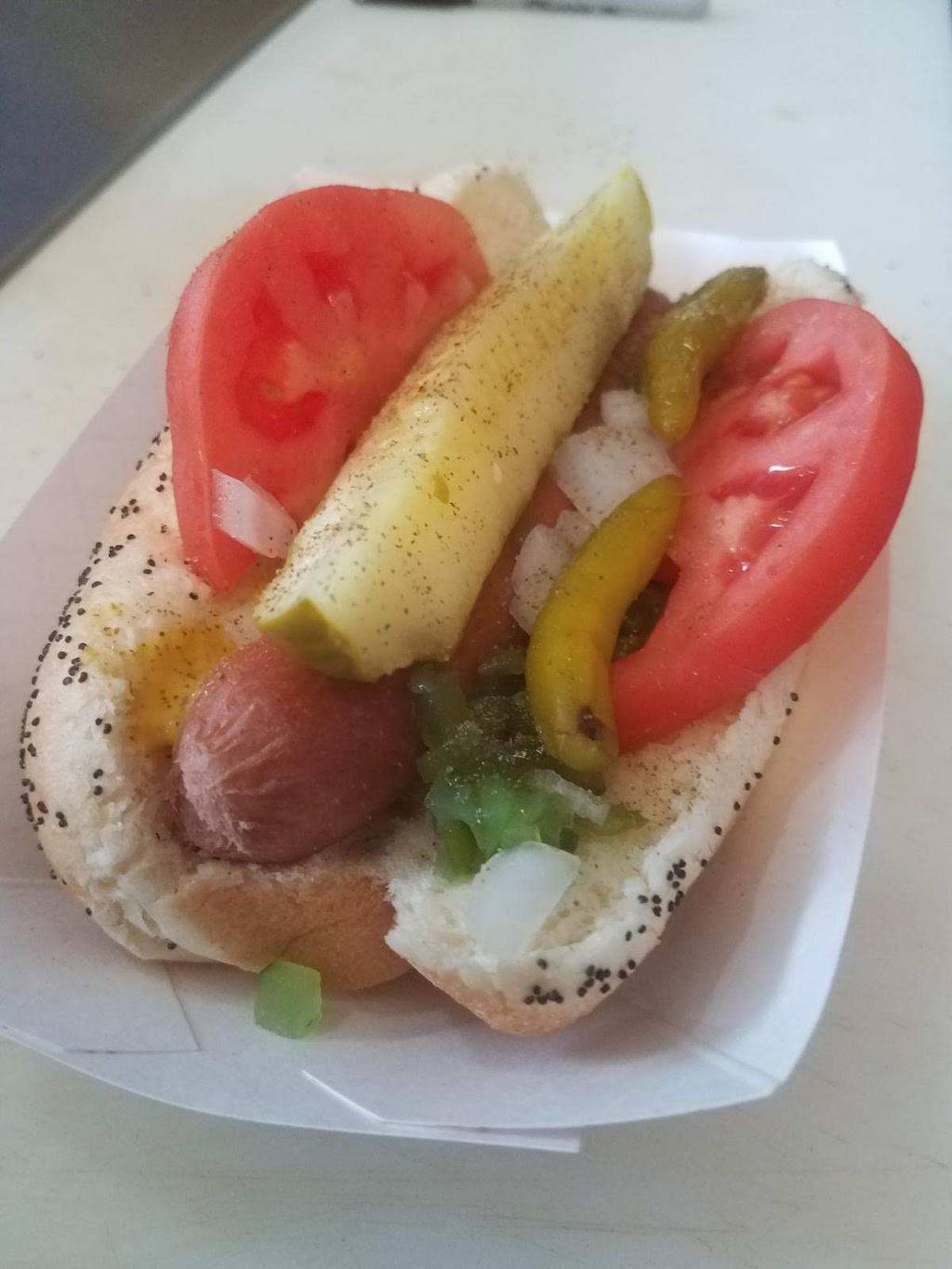 Steves deli dog house of coral ridge mall | restaurant | 1451 Coral Ridge Ave, Coralville, IA 52241, USA | 3199303173 OR +1 319-930-3173