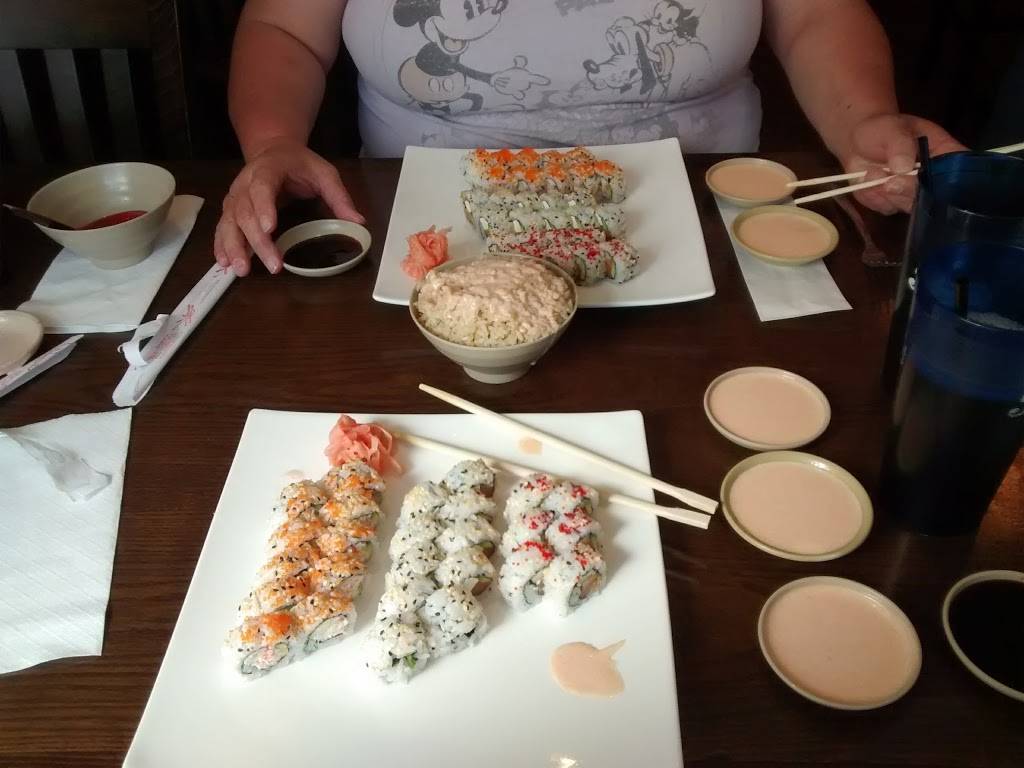 Fuji Hibachi & Sushi | restaurant | 2608 Main St # B, Conway, SC 29526, USA | 8434881358 OR +1 843-488-1358