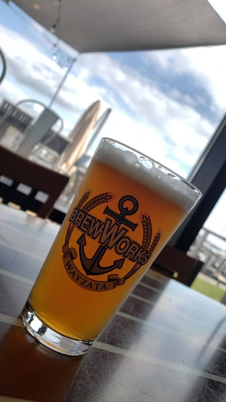 Wayzata Brew Works | restaurant | 294 Grove Ln E, Wayzata, MN 55391, USA | 9527371023 OR +1 952-737-1023