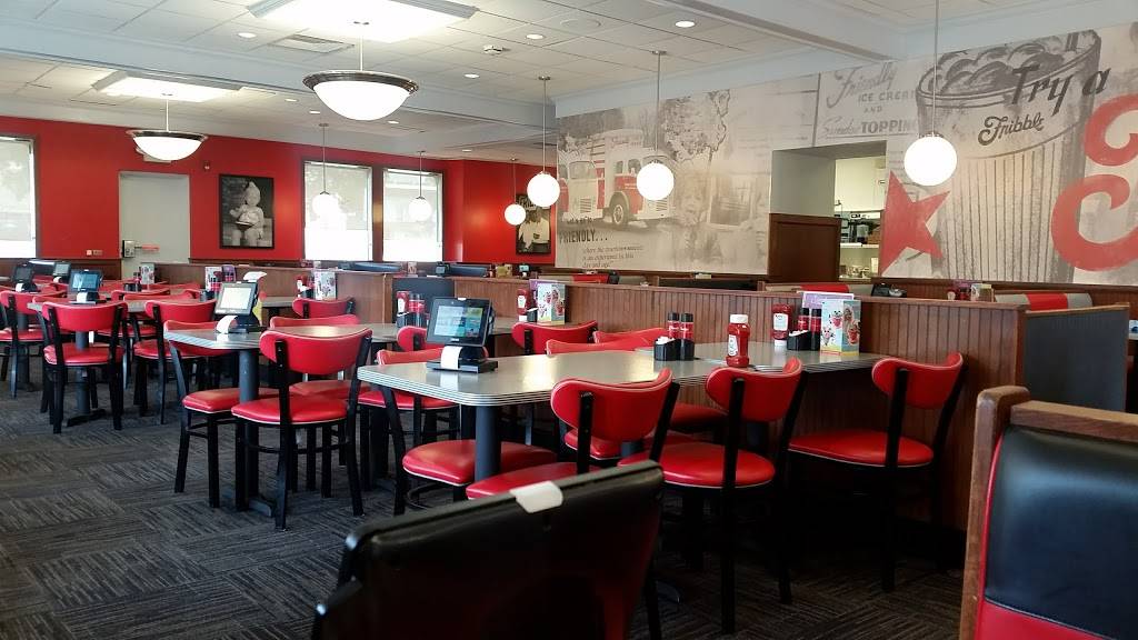 Friendlys | restaurant | 497 Farmington Ave, Bristol, CT 06010, USA | 8605891059 OR +1 860-589-1059
