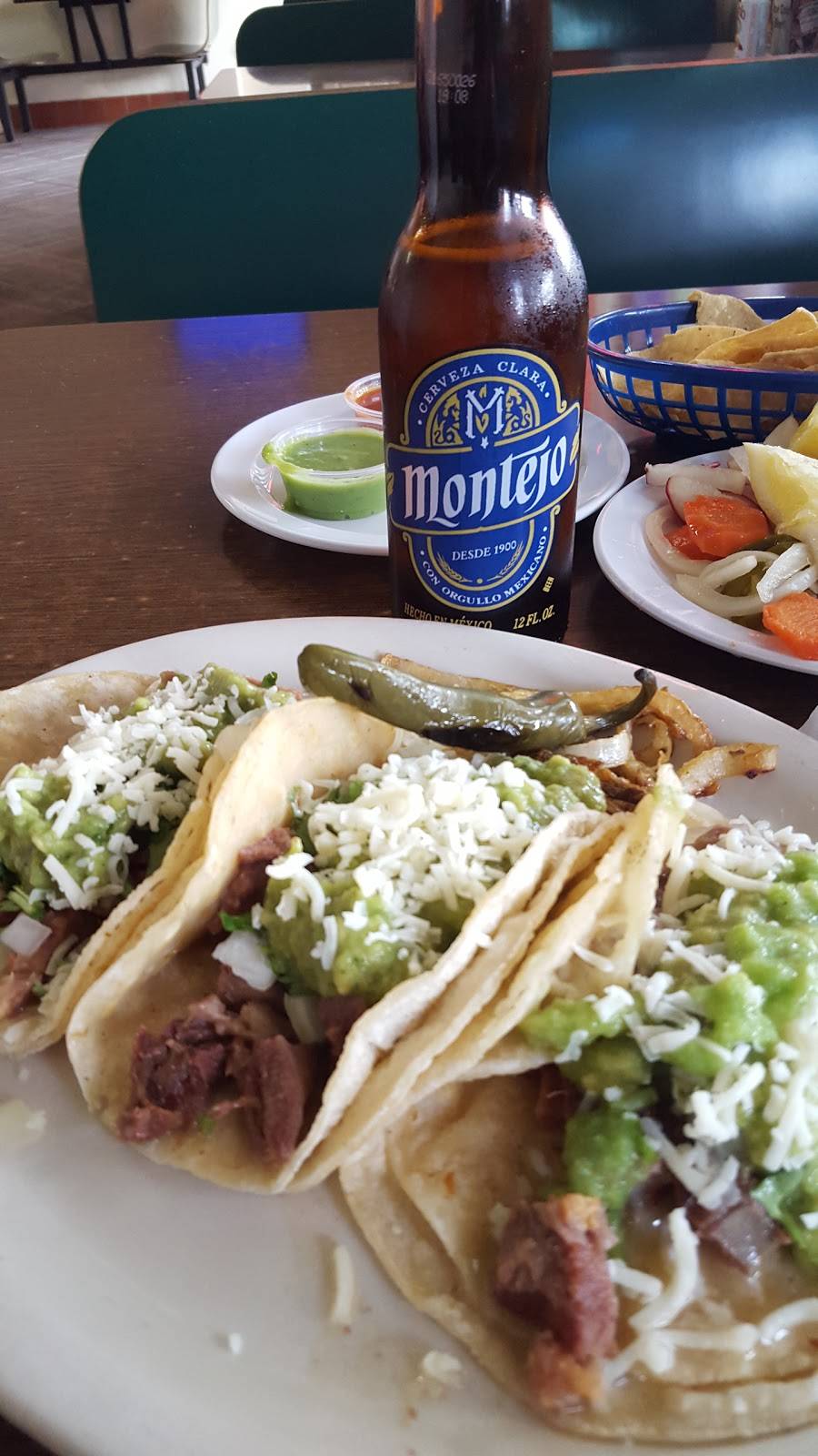 El Taco Loro | restaurant | 1303 N E St, San Bernardino, CA 92405, USA | 9093849665 OR +1 909-384-9665