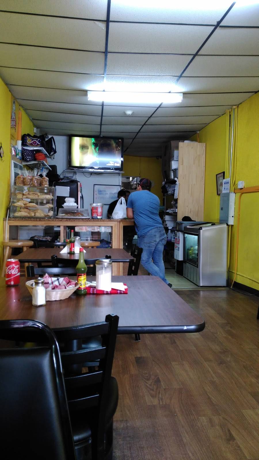 La Xoyita Restaurant Y Tortilleria | restaurant | 463 Plainfield St, Providence, RI 02909, USA | 4014900194 OR +1 401-490-0194