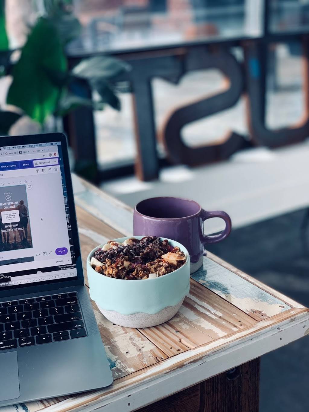 Hustle Smoothie Bar & Cafe (Charleston) | restaurant | 601 Meeting St #150, Charleston, SC 29403, USA | 8434592871 OR +1 843-459-2871