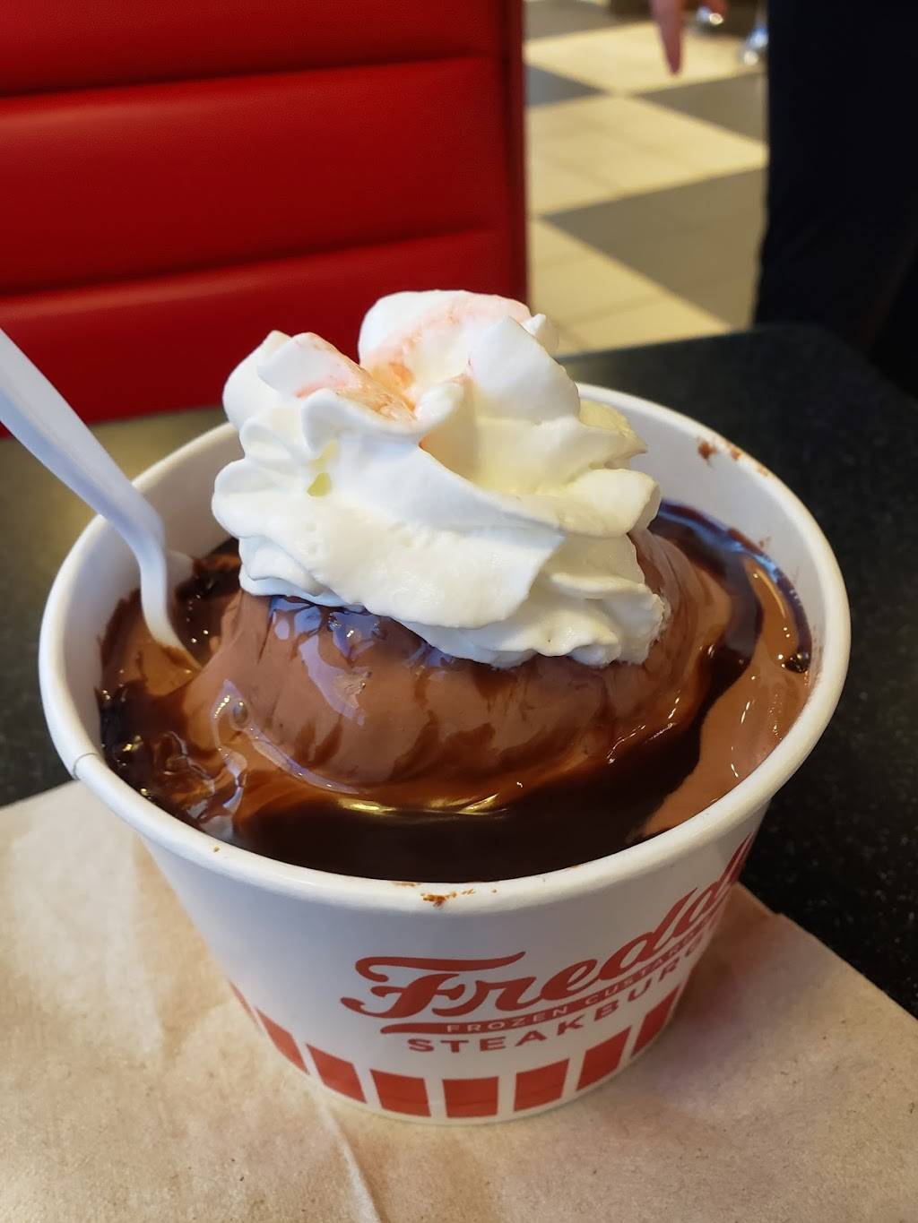 Freddys Frozen Custard & Steakburgers | restaurant | 4076 Alpine Ave NW, Comstock Park, MI 49321, USA | 6162588580 OR +1 616-258-8580