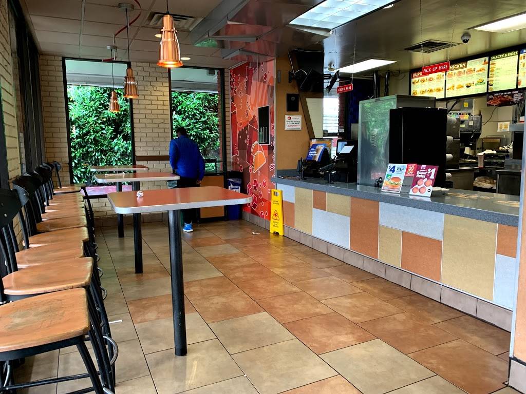 Jack in the Box | restaurant | 8502 Aurora Ave N, Seattle, WA 98103, USA | 2065242296 OR +1 206-524-2296