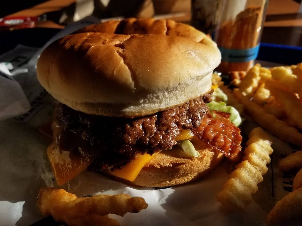 Culvers | restaurant | 1262 W Lincoln Hwy, DeKalb, IL 60115, USA | 7797777997 OR +1 779-777-7997