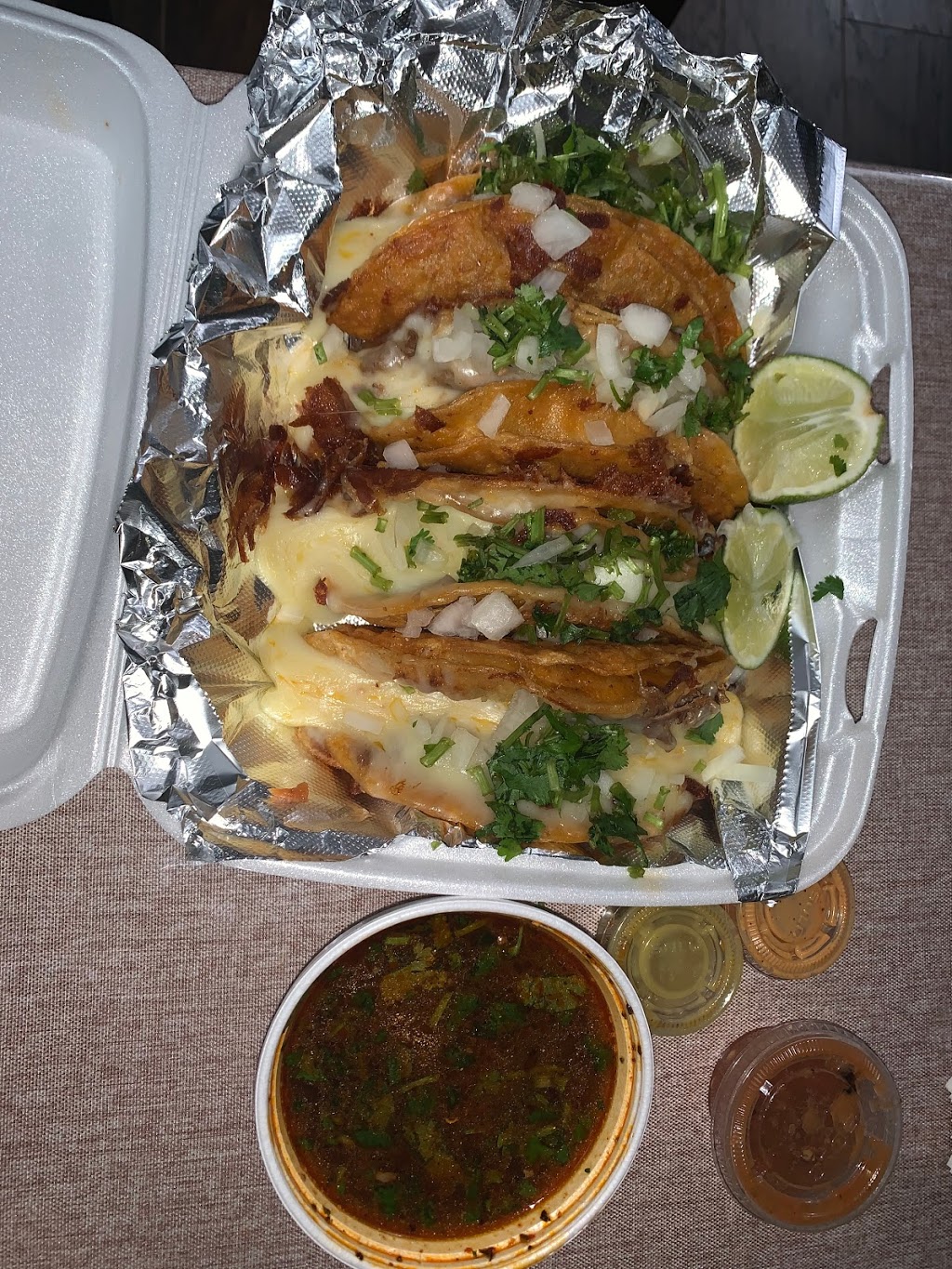 QuesaBirria Jalisco | restaurant | 7200 W Addison St, Chicago, IL 60634, USA | 3128906364 OR +1 312-890-6364