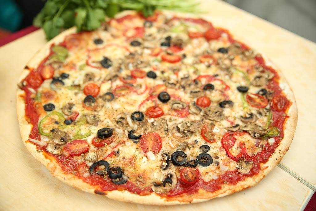 Franks Pizzeria & Restaurant | restaurant | 6506 W Belmont Ave, Chicago, IL 60634, USA | 7732832564 OR +1 773-283-2564