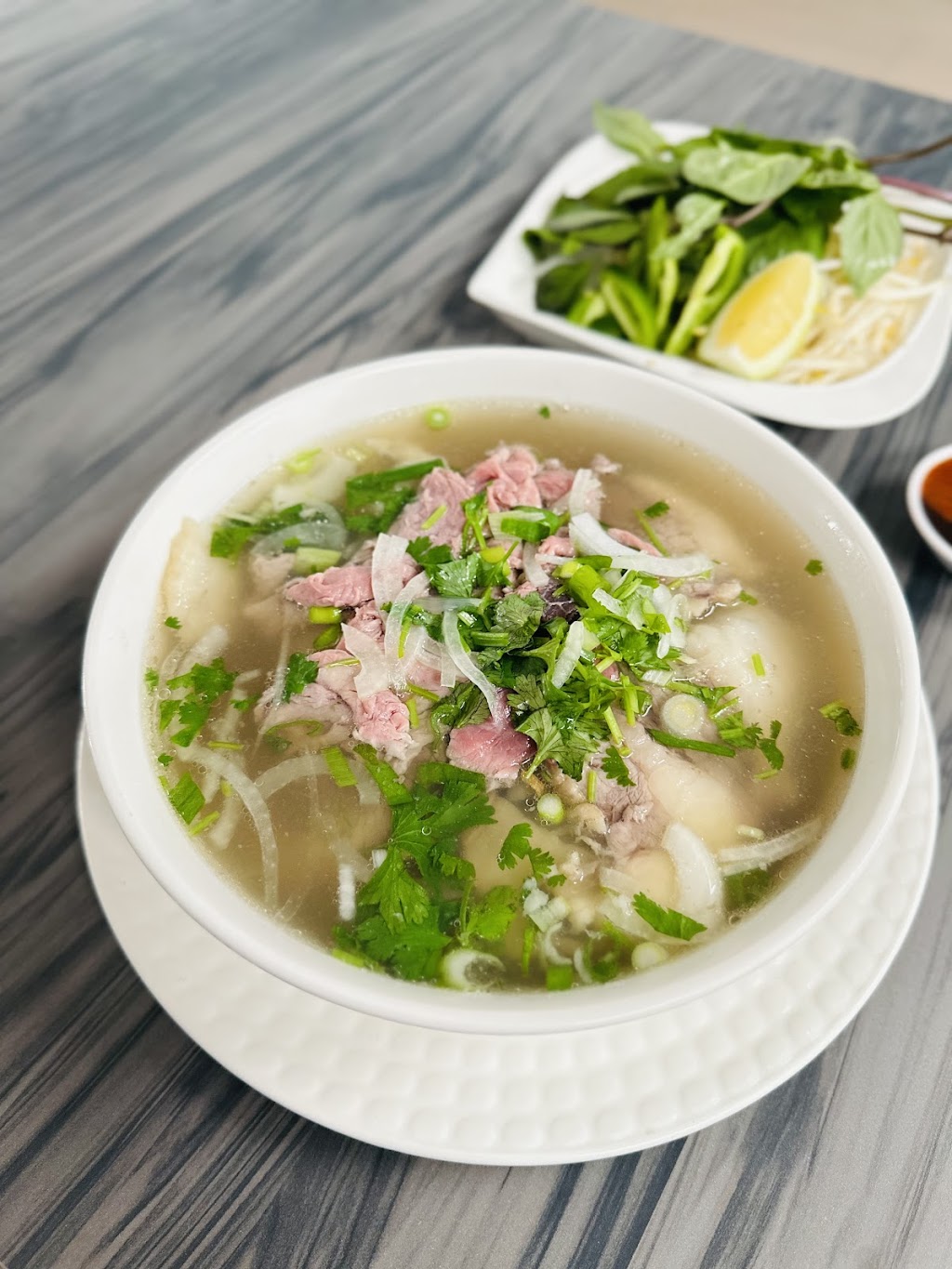 Pho Huyen & Banh Mi | restaurant | 1612 International Blvd, Oakland, CA 94606, USA | 5104793341 OR +1 510-479-3341