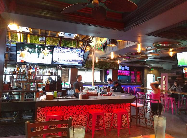 El Prez | restaurant | 4190 Mission Blvd, San Diego, CA 92109, USA | 8587502512 OR +1 858-750-2512