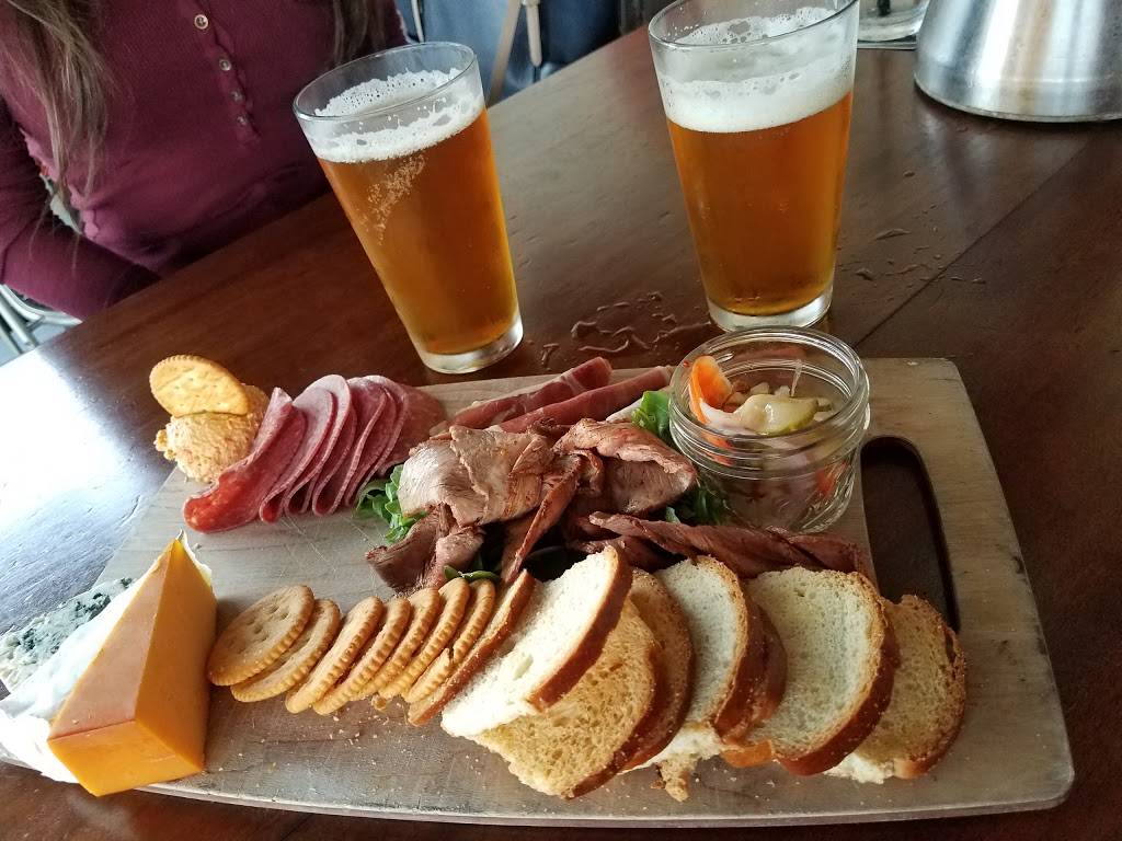 Brick House Tavern + Tap | restaurant | 140 Farm to Market 1960 Bypass Rd E, Humble, TX 77338, USA | 2813194410 OR +1 281-319-4410