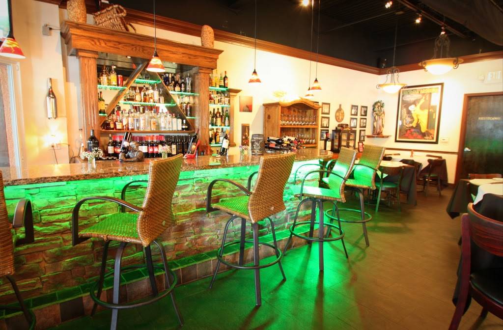 Zuccarelli’s Italian Restaurant and Bar | restaurant | 4595 Okeechobee Blvd #126, West Palm Beach, FL 33417, USA | 5616867739 OR +1 561-686-7739