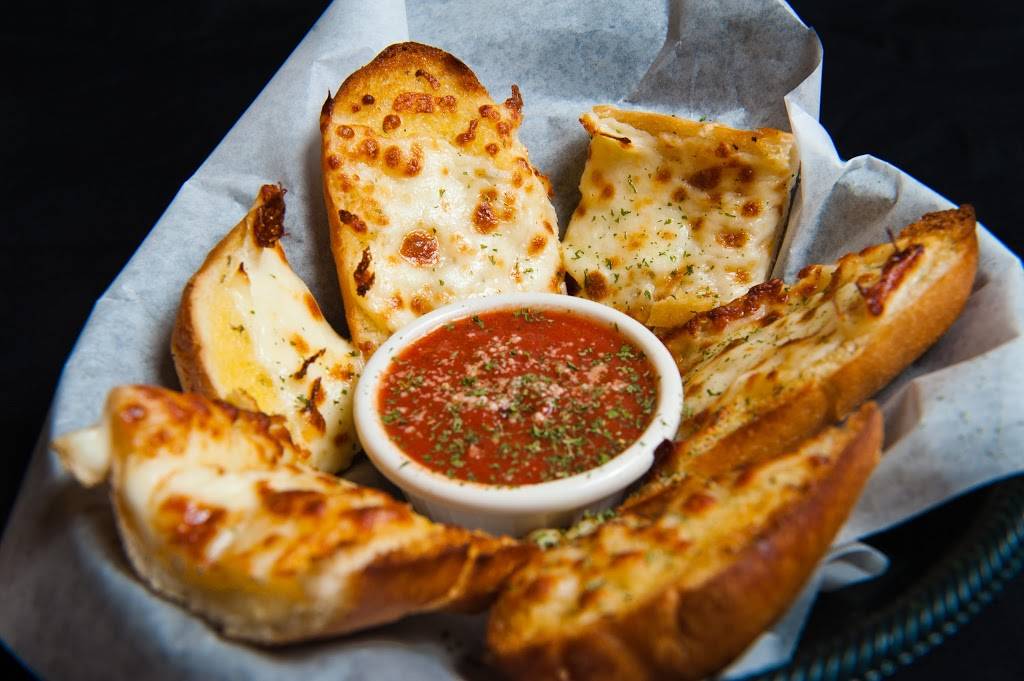 Nicolos Chicago Style Pizza | restaurant | 9463 S University Blvd, Highlands Ranch, CO 80126, USA | 3037919800 OR +1 303-791-9800