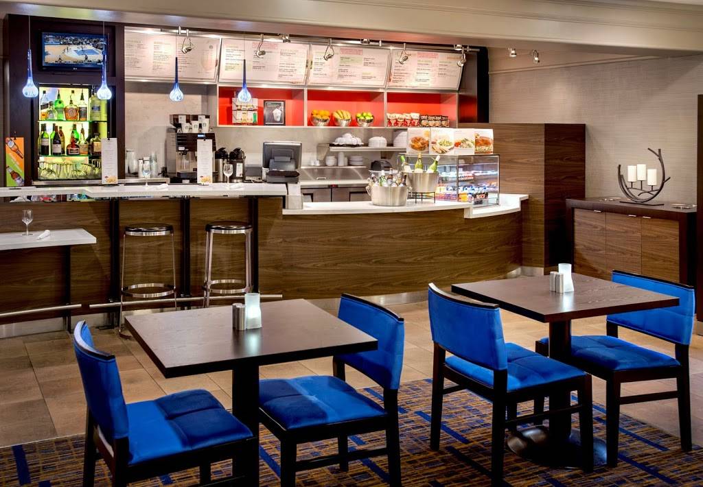 The Bistro – Eat. Drink. Connect.® | restaurant | 275 Independence Way, Danvers, MA 01923, USA | 9787778630 OR +1 978-777-8630