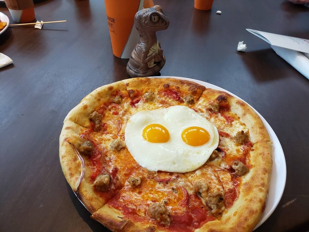 Wolfgang Puck Express | restaurant | 11100 Euclid Ave, Cleveland, OH 44106, USA | 2162863830 OR +1 216-286-3830